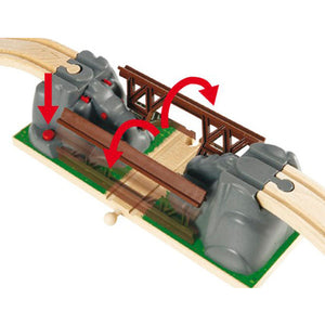 BRIO Collapsing Bridge